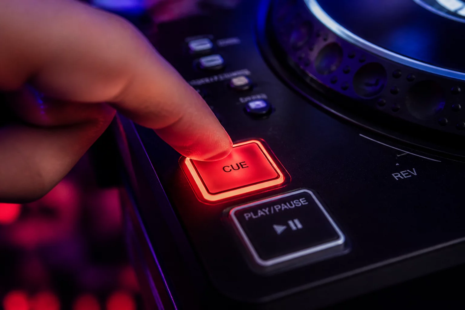 Serato DJ cue and loop timing console